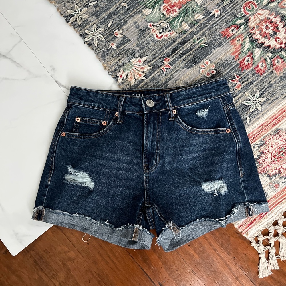 No Boundaries factory distressed cuffed high rise denim short